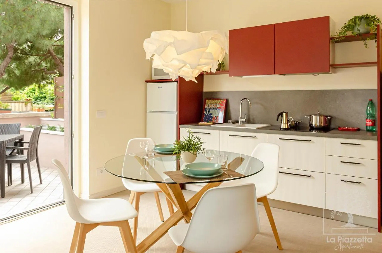 Apartment Appartamenti La Piazzetta Sirmione