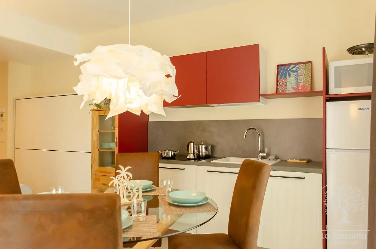 Apartment Appartamenti La Piazzetta Sirmione Italy